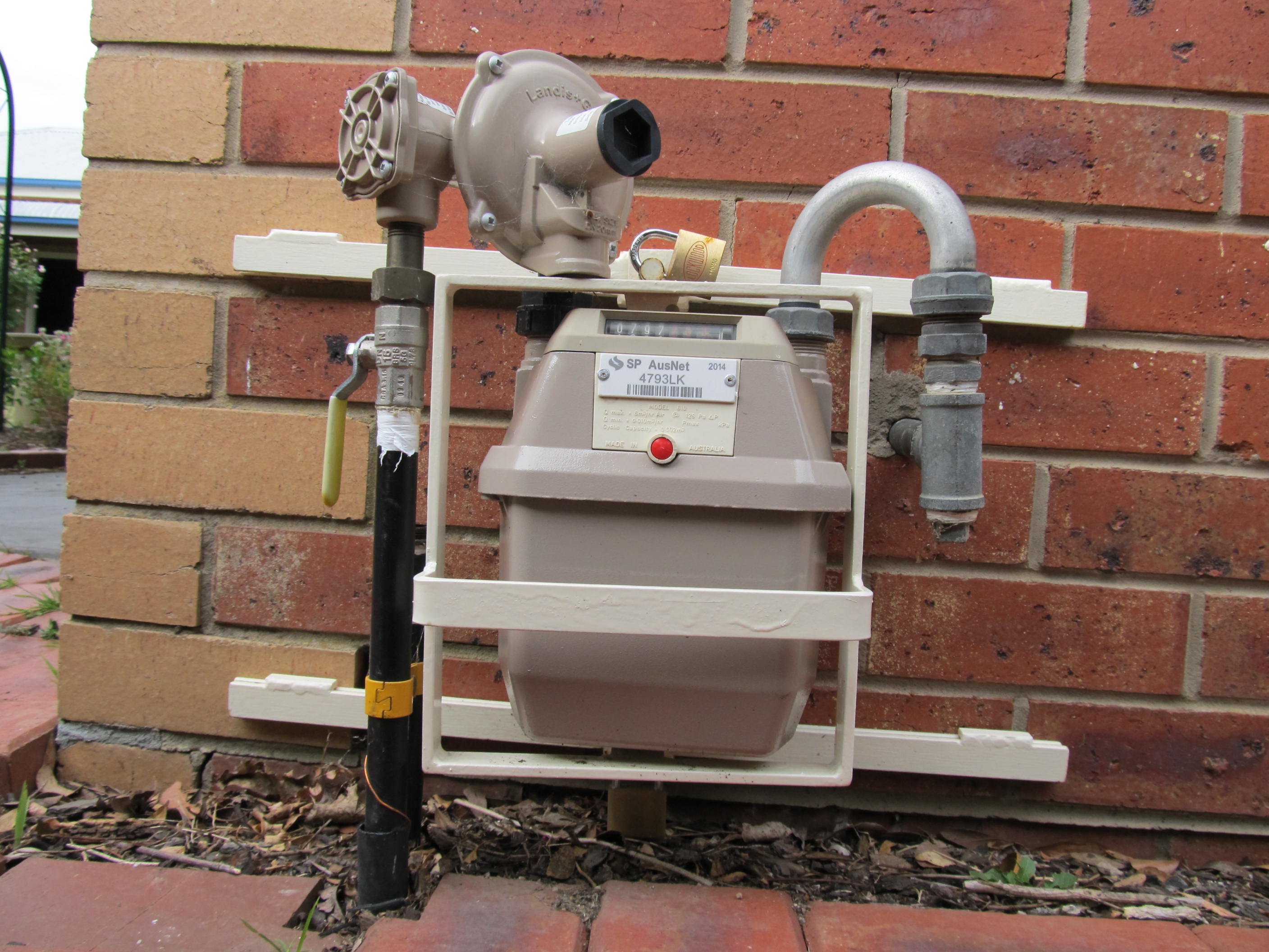 Adcoa Gases & Equipment # 085-001