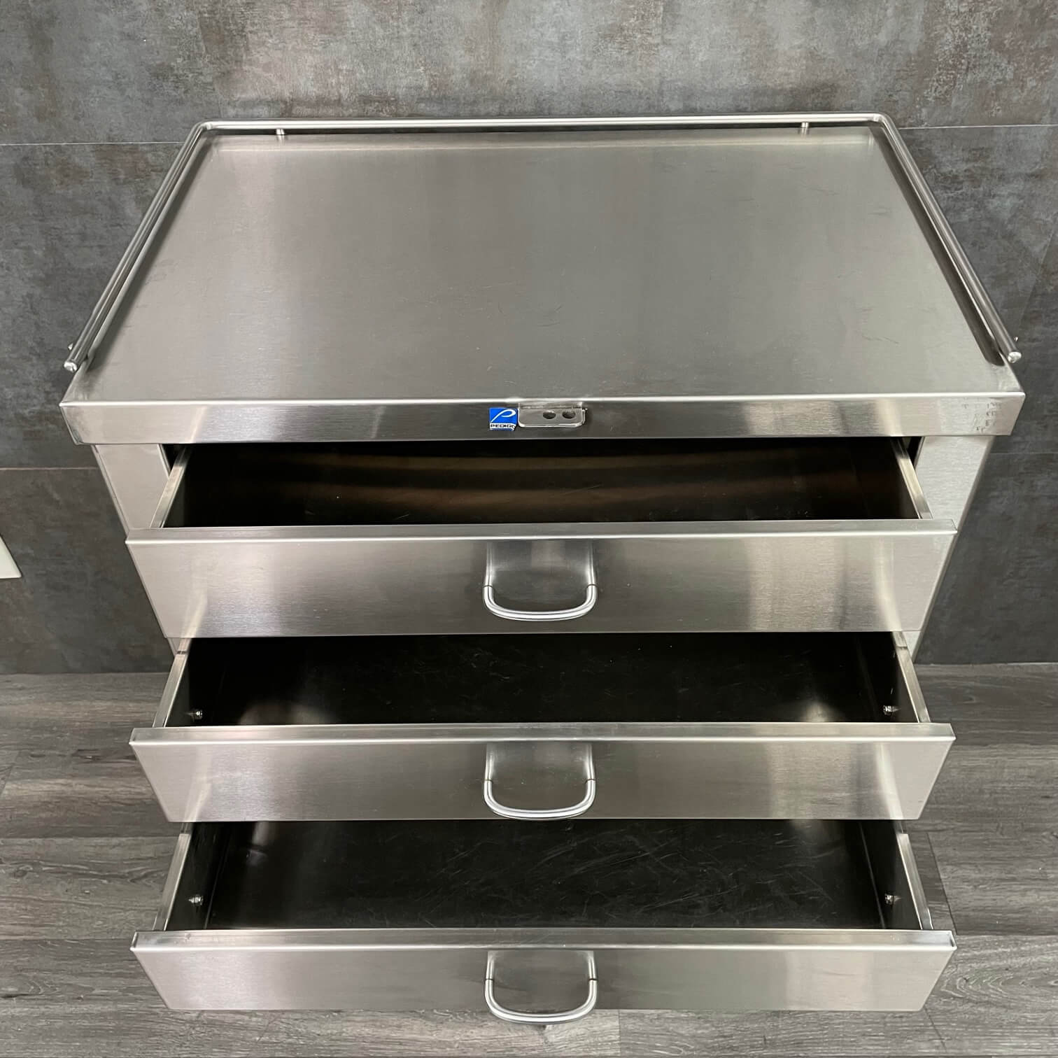 Pedigo Products # P-8235