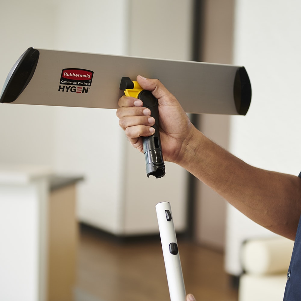 Rubbermaid # FGQ75500 YL00