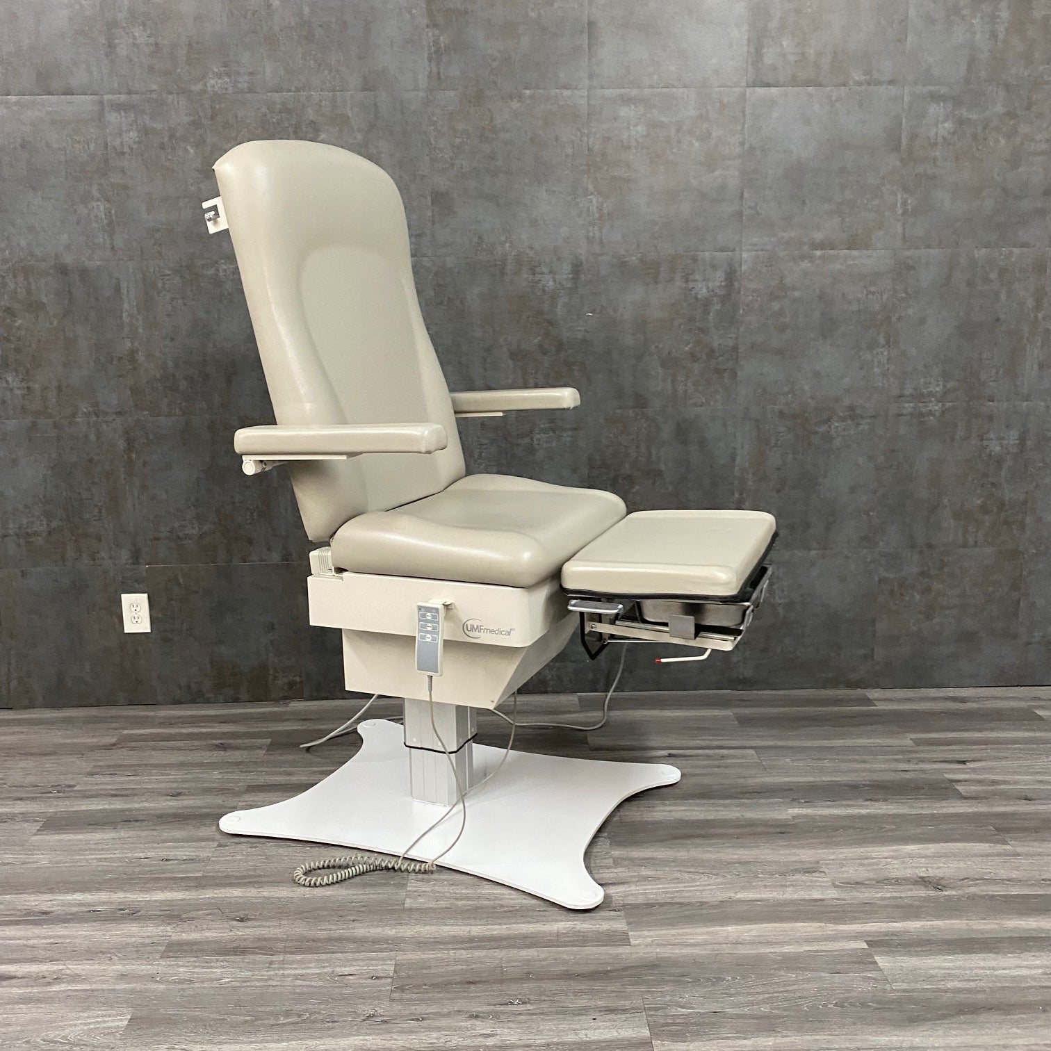 UMF Medical # 5016-650-300B