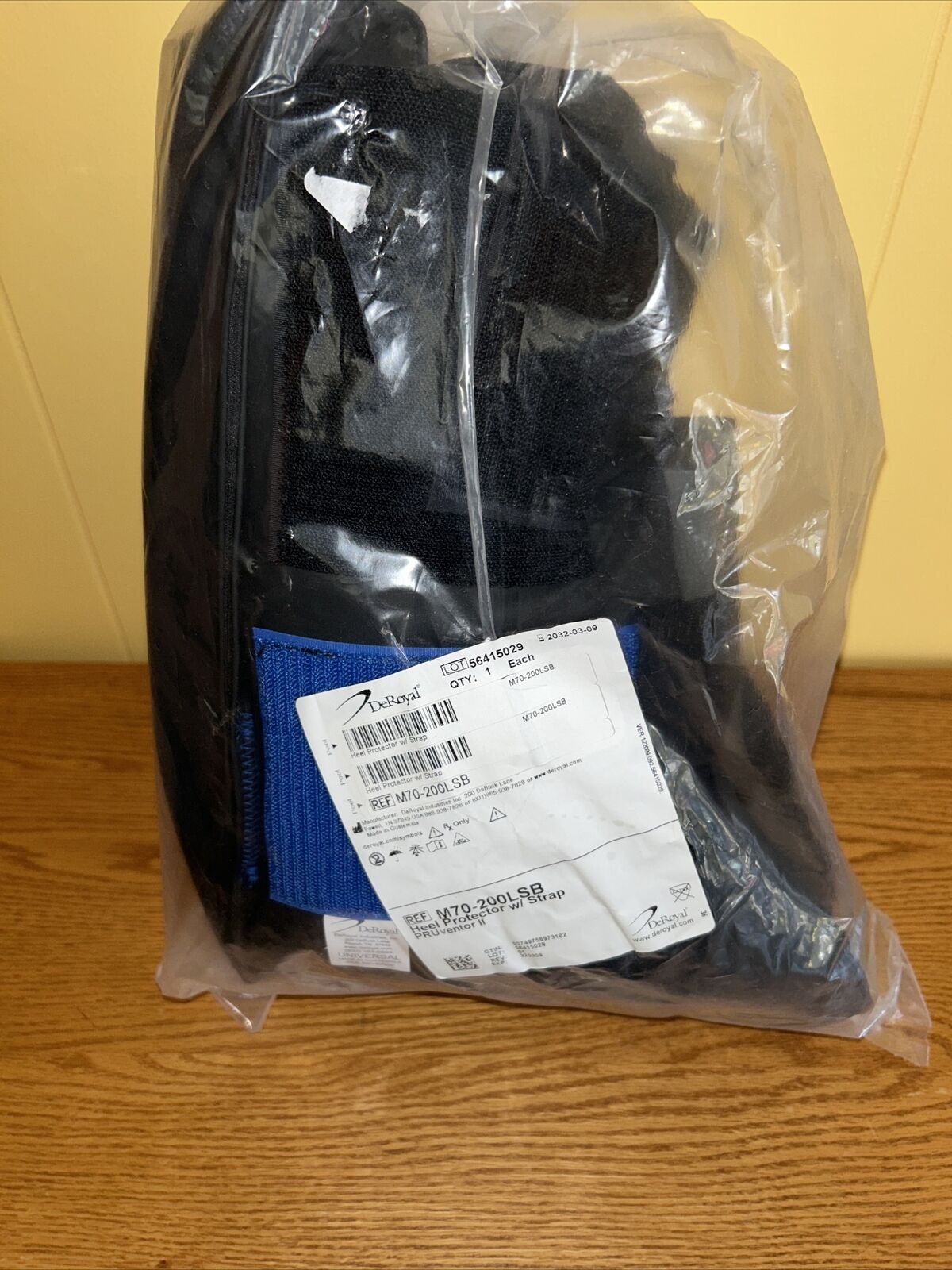 DeRoyal # M70-600CPW